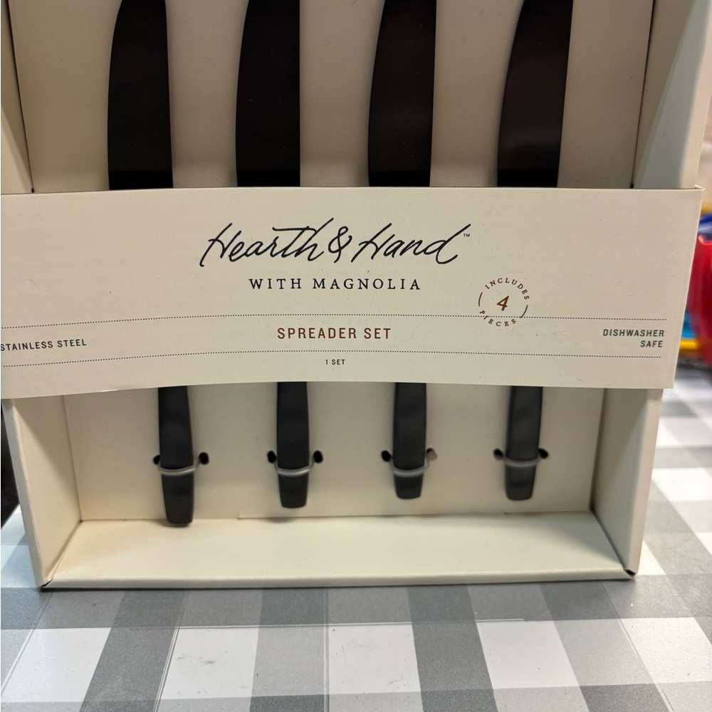 Hearth & Hand Matte Black Spreader Set